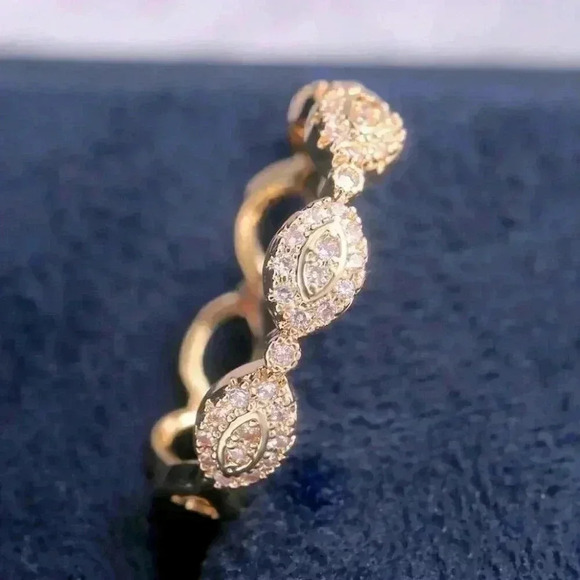 Beautiful 18k Yellow Gold Over Silver White Sapphire Band - Picture 1 of 5